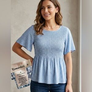 Urban Romantics Babydoll SS Smocked Top Sz Med Excellent